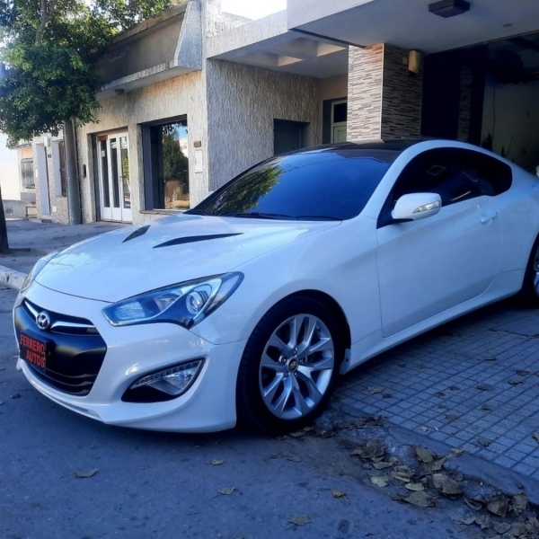 HYUNDAI GENESIS COUPE 2013