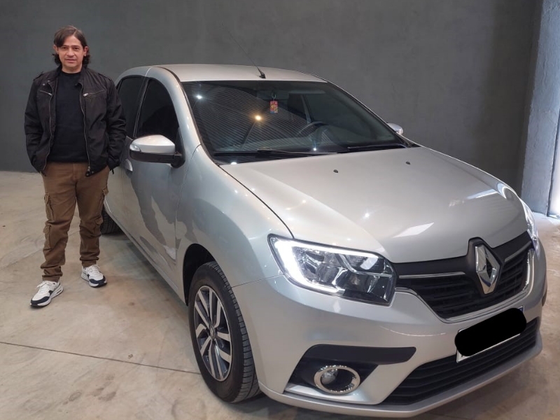 ENTREGA RENAULT LOGAN INTENSE 2022 -SEBASTIÁN-