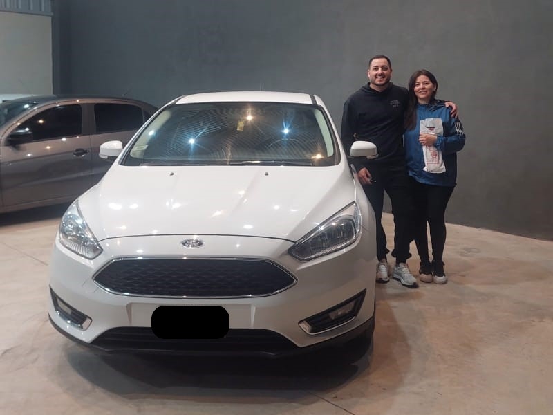 ENTREGA FORD FOCUS III SE 5P. 2016 -LEONARDO-